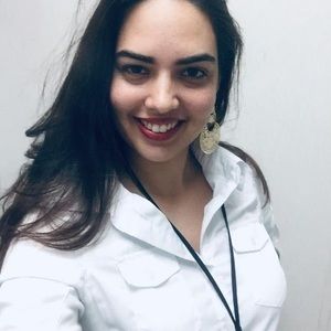 Meet your Posher, Jenn